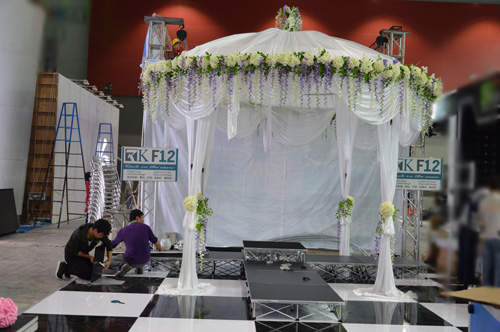 pipe and drape booth